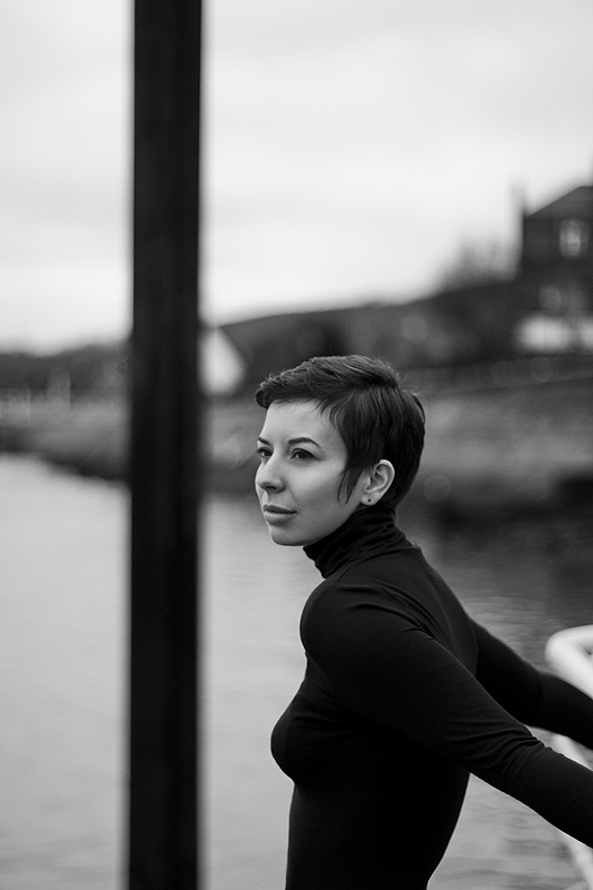 On The Bridge, photography by Sylvain Norget. Cindy #2079. In People, Portrait, Female