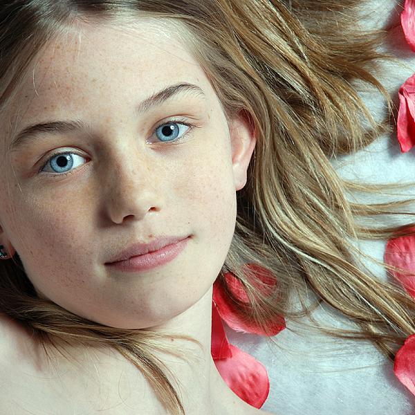 C&eacute;liane, photography by Mcommemarie. Nikon D80. In People