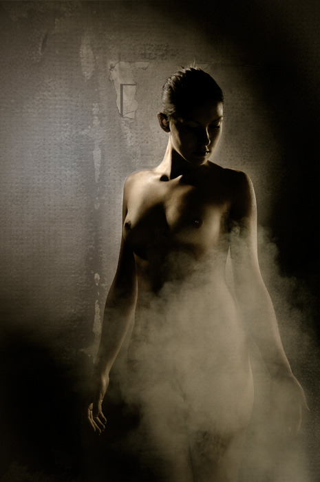 Smoke, photography by Ivano Coltellacci. In People, Nude, Female