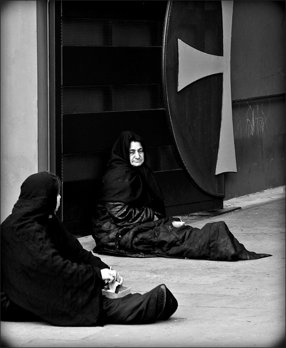 Under the sign of the cross, photography by Jaume Ventura. In People, Everyday, Social