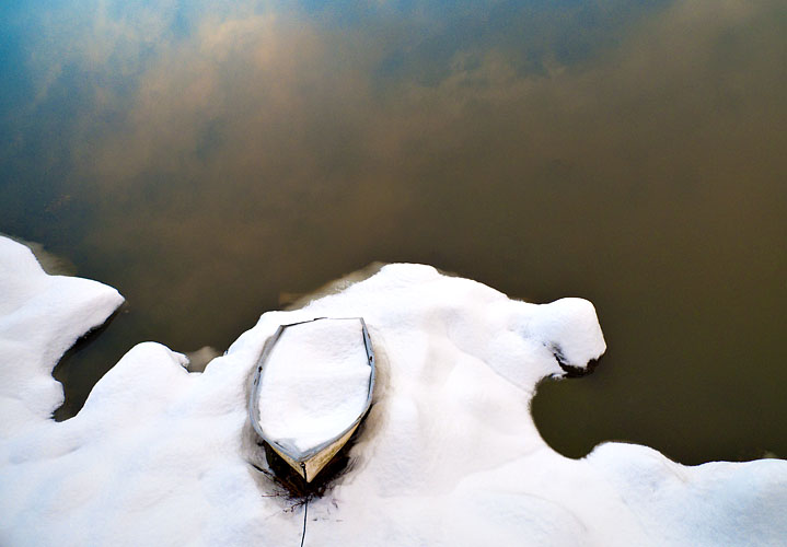 the edge, photography by Darius Kuzmickas. In Nature, Scenery, Waterscape. the edge, photography by Darius Kuzmickas. Image #111647