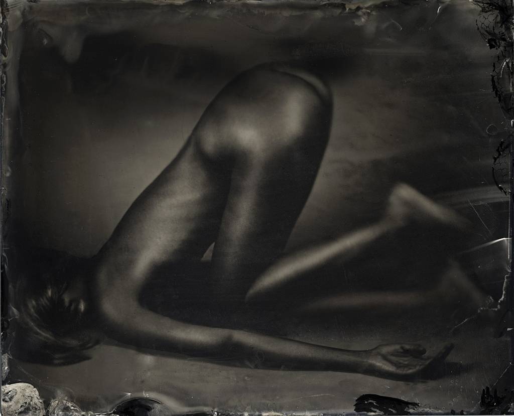 090817-0004, photography by Igor Vasiliadis. Sinar P2 + Voigtlander 16. Wet plate on blackened silver. In People, Nude