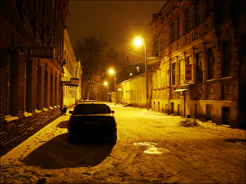 A Town Street At An Evening, photography by Dmitry Pavlov. Panasonic Lumix DMC-LS2