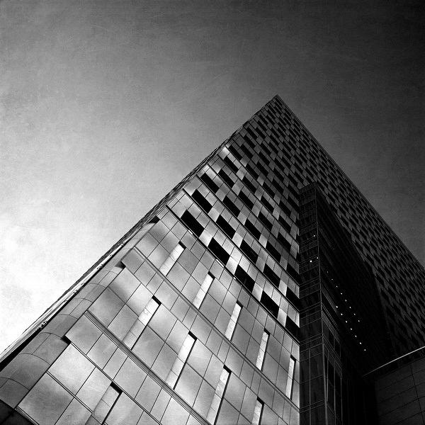 * * *, photography by Łukasz Cieplak. Olympus E-400. In Construction