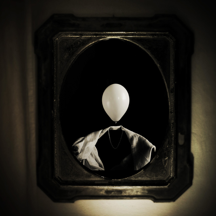 presence, processing by Iaia Gagliani