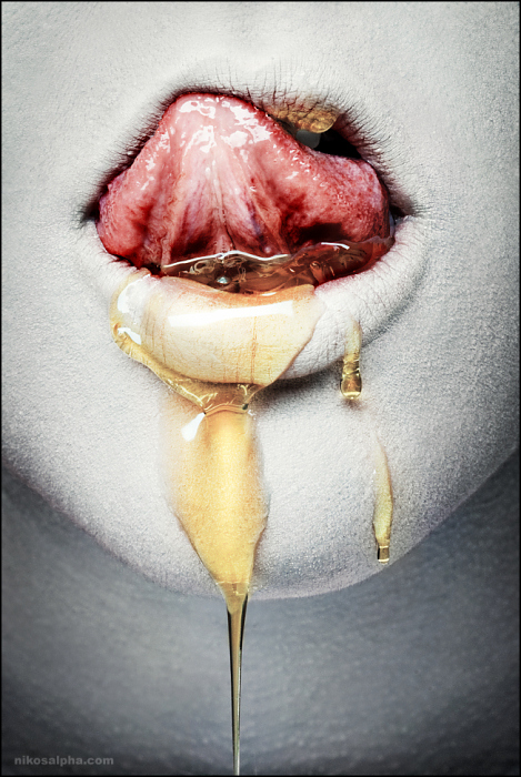 meliphagidae, photography by Nikos Vasilakis. the "honey eater"

model: MaRaDinn
make-up: MaRaDinn
thanks to: L-N-E. In People