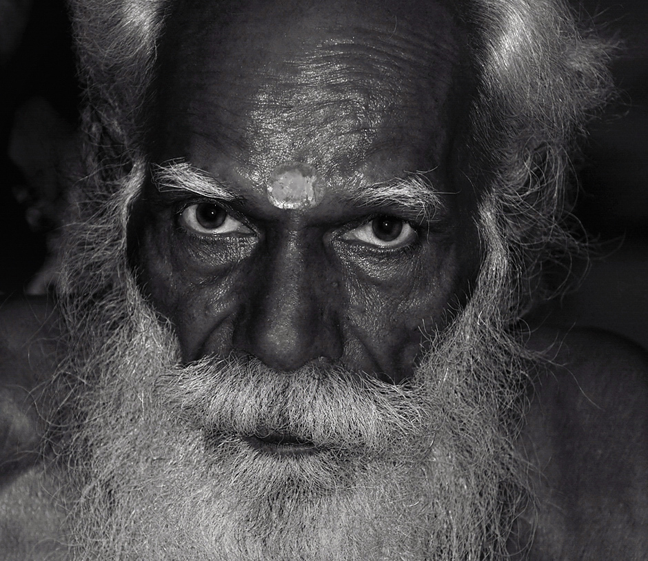 In the dark, photography by Anna Pagnacco. In People, Portrait