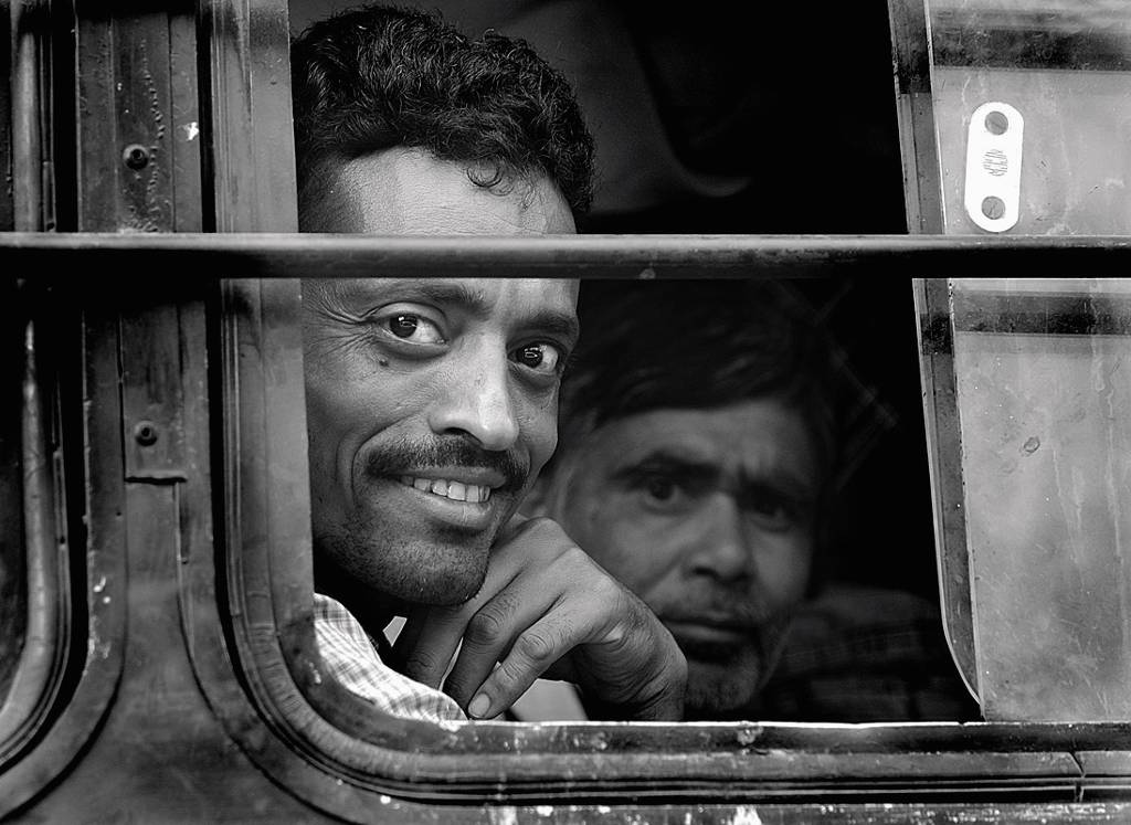 Hello ma'am!, photography by Anna Pagnacco. India. In People