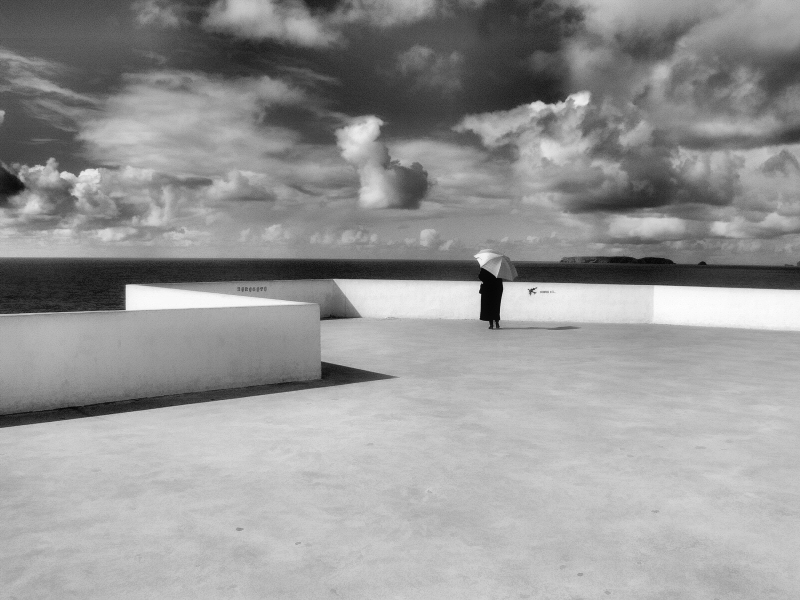 The umbrella, photography by Rui Palha. Full frame (no crop). In Nature, Scenery, Waterscape