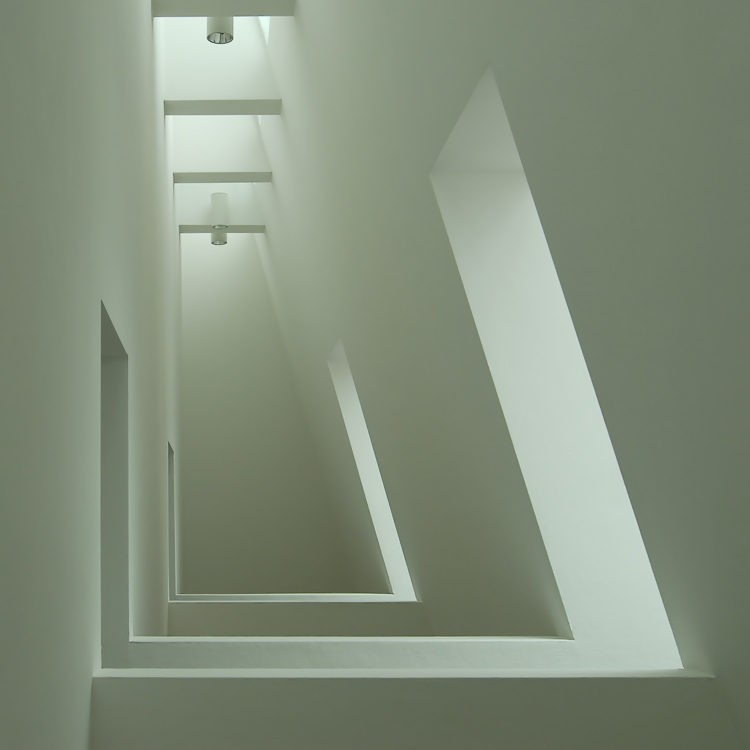 in the gallery #3, photography by Henrik M&uuml;ller. In Construction, Edifice, Building
