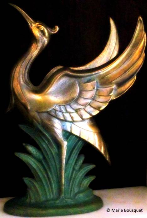 Oiseau En Bronze D&eacute;tail D'Un Serre-Livre Art D&eacute;co En Marbre, photography by Marie Bousquet (bleumarie). Une superbe acquisition faite sur ebay pour enrichir ma collection d'objets sur le th&egrave;me des oiseaux. Magnifique serre-livre en marbre avec, de chaque c&ocirc;t&eacute;, un oiseau en bronze, tout &agrave; fait dans le ton art d&eacute;co . Un objet auquel je tiens beaucoup.. CANON IXUS 105. In Object, Sculpture. Oiseau En Bronze D&eacute;tail D'Un Serre-Livre Art D&eacute;co En Marbre, photography by Marie Bousquet (bleumarie). Image #247260