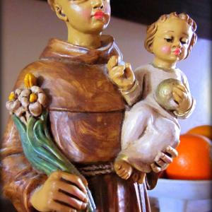 Statuette Religieuse Aux Oranges by Marie Bousquet (bleumarie)