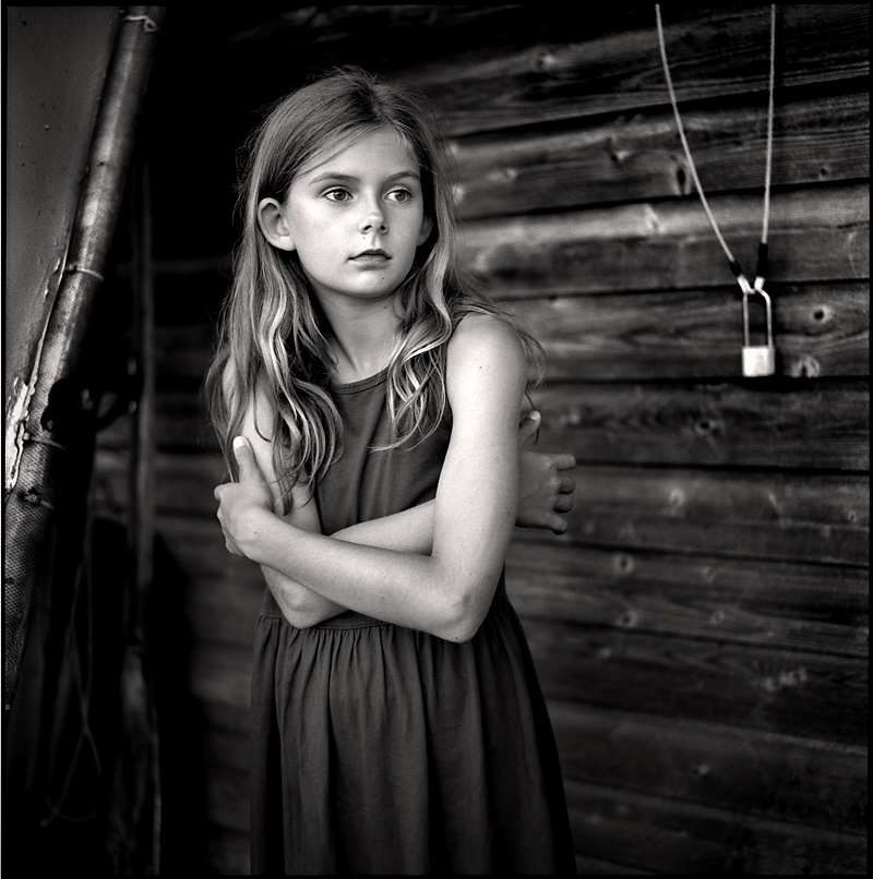Untitled, photography by Michael D&ouml;rr. Rolleiflex 6008 AF. film. In People, Portrait