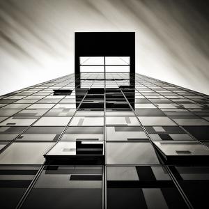 Verticals #6 by Arkadius Zagrabski