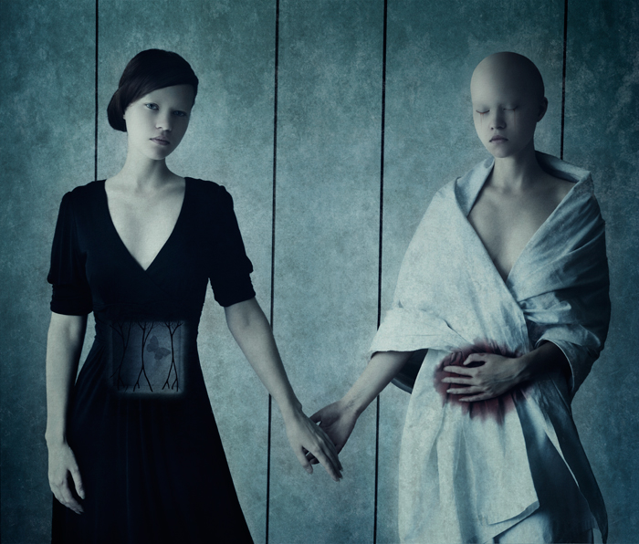 Frida Und Die Schmetterlinge, photography by Daria Endresen. http://dariaendresen.com

My humble tribute to Frida | in memory of the butterflies that once were.. In People, Self-portrait