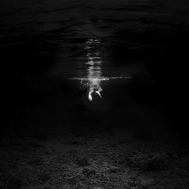 © 2013
➤ VULNERABLE
An image in my upcoming book "ARCHIPELAGO"
http://www.facebook.com/zeropluspublishing
http://zeropluspublishing.com. In People, Everyday, Leisure. Vulnarable, photography by Hengki Koentjoro. Image #439871