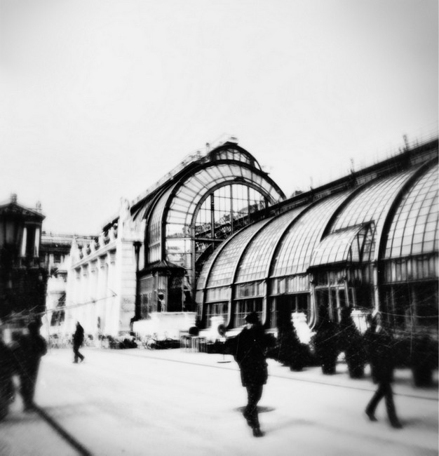 In People, Everyday, City life. Mozart Balls Vienna, photography by Anita Balogh. Image #395710