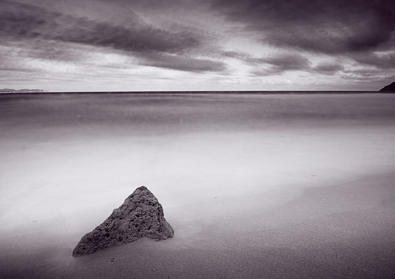 Searching, photography by Christian Fr&ouml;lich. Nikon D300. B&W & Long Exposure & Blending. In Nature, Scenery, Waterscape