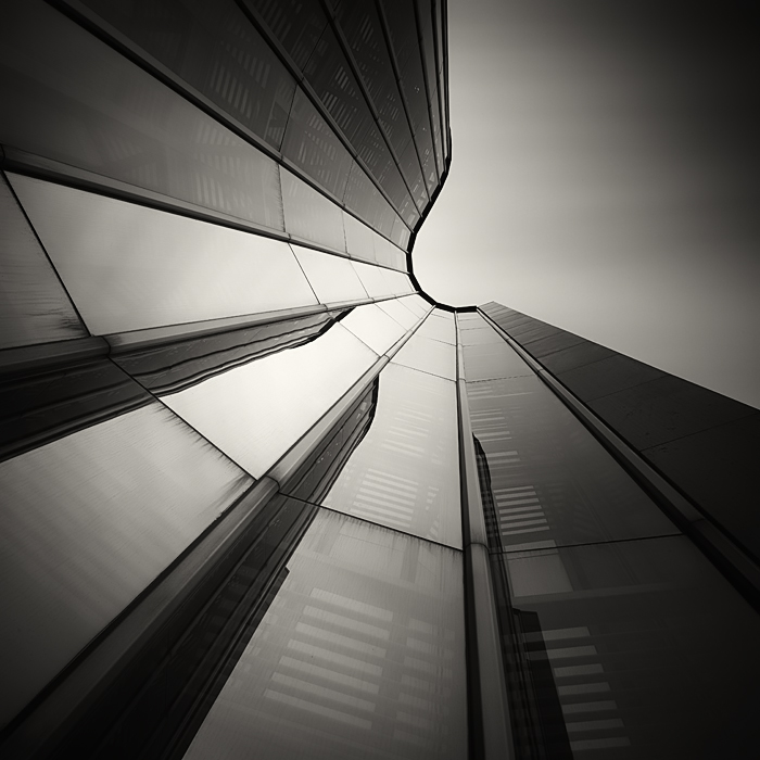 In Construction, Edifice, Structure. Fan, photography by Pierre Pellegrini. Image #196435