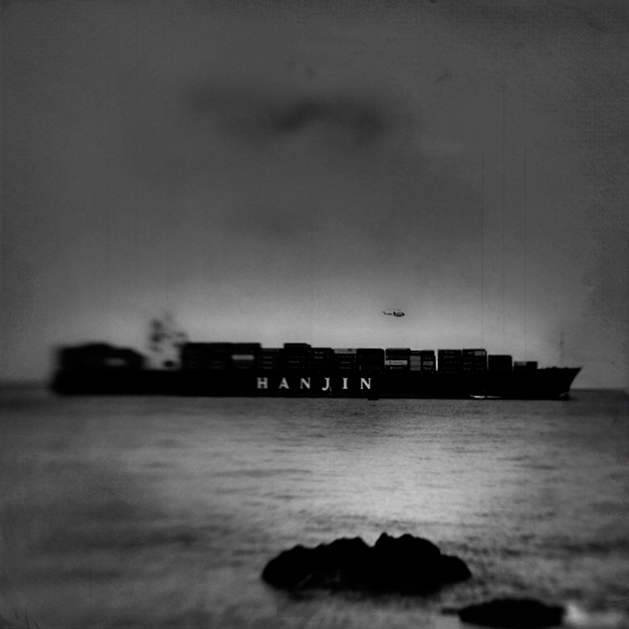 Hanjin, photography by Loredana Guinicelli. The second world war.... uhm, no, sorry... home.... and lensbaby 2.0 :)
. canon 350D + lensbbay 2.0. In Transportation, Water, boat