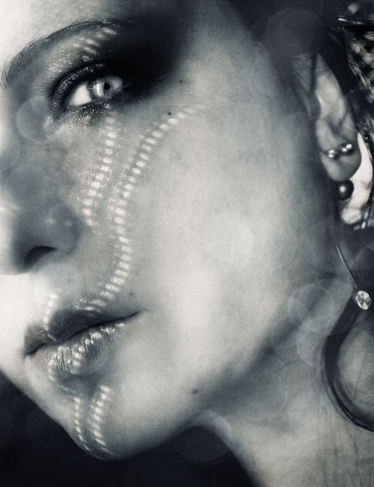 Drops, photography by Loredana Guinicelli. Of light


I sold my canon 5D in order to buy a MKII... so for a while I am cameraless  ... and until I will have my new one I will float in the nothing..... canon 350D. In People, Portrait