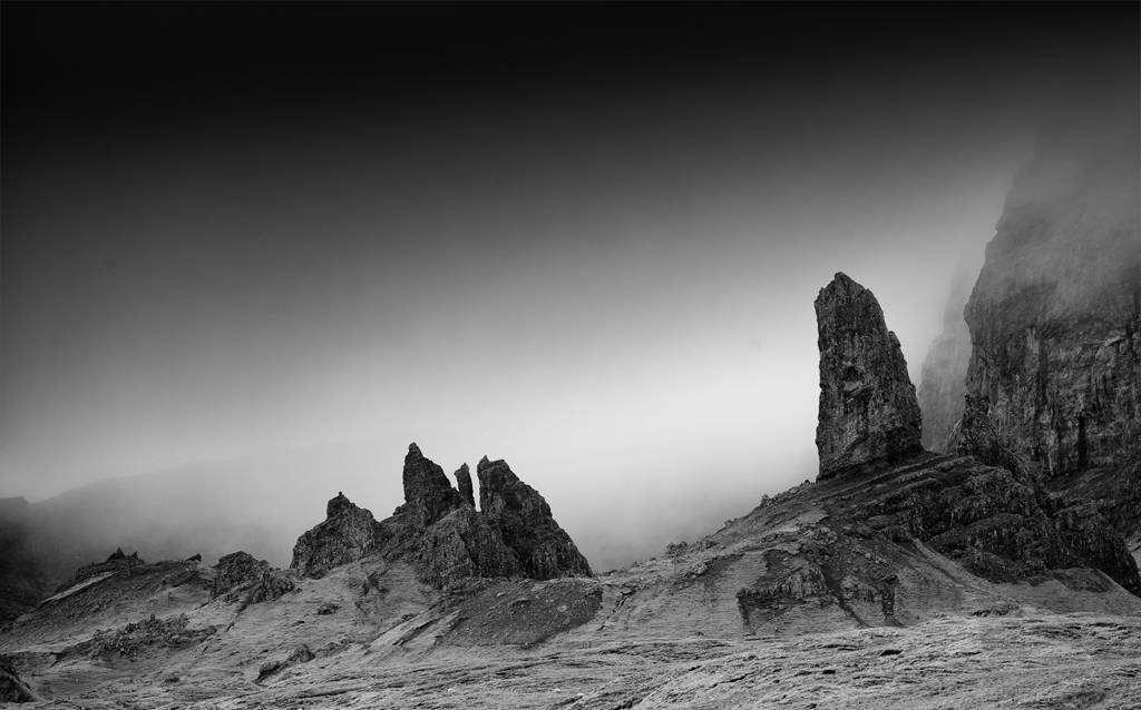 Nikon D3 28-70mm f2.8. Head In The Clouds, image by Bill Bridge. Image #339375