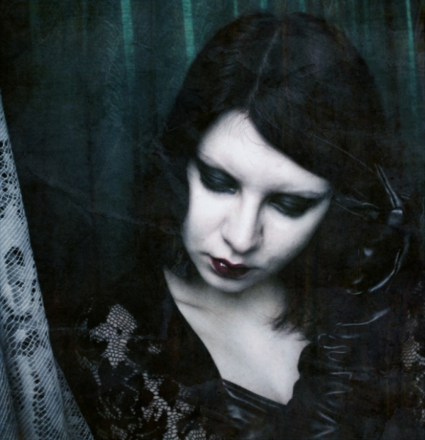 Beabsichtigen, photography by Alannah Wilder. Photographer, Editor, Model, Make - Up: Me.. NIKON COOLPIX S200 + Adobe Photoshop Elements.. In People, Portrait