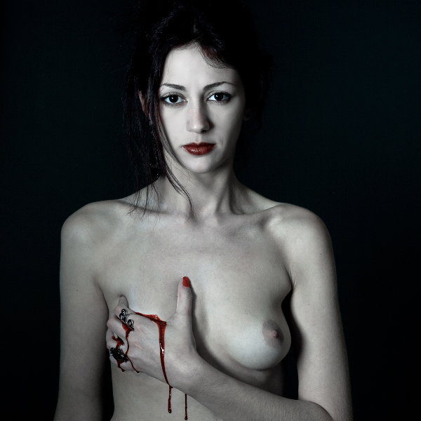 amazona, photography by Ofir Omer. In People, Nude