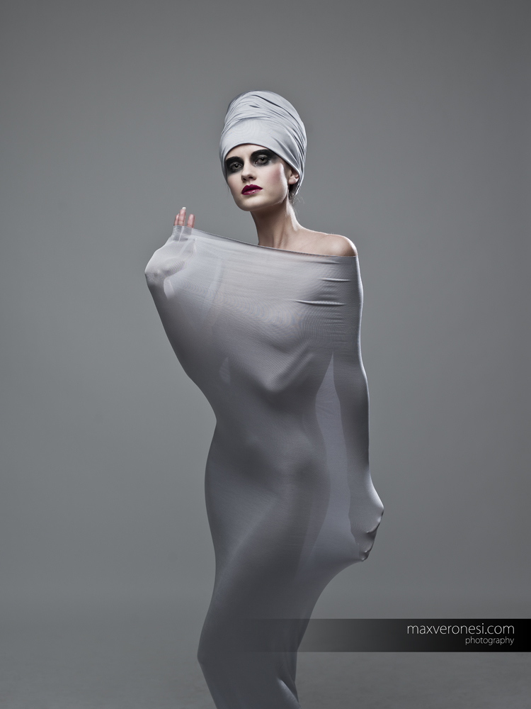 Giada, photography by Max Veronesi. Hasselblad H3D II 31. In People, Portrait