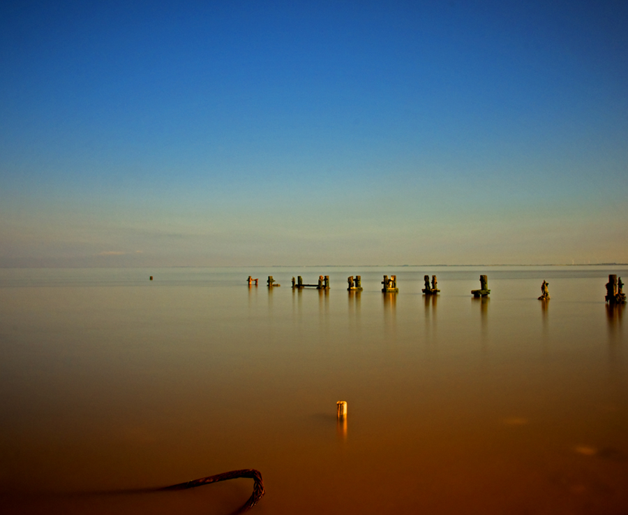 Carries the reminders, photography by Jared Berge. Sony A700 + Carl Zeiss  T* 16-80mm ZA. Long exposure. In Nature, Scenery, Waterscape