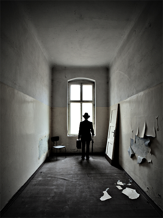 The Traveller In Hope Of A Better Future, photography by Ralph Graef. Canon 5DII, 17-40@17 mm. In People, Miscellaneous, Male