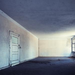 Vacancy by Ralph Graef