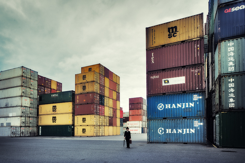 Canon 5DII, 17-40@22 mm. Cross filter. In People, Character. Hanjin, photography by Ralph Graef. Image #406880