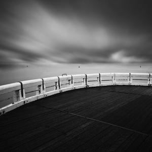 Les Trois Points by Rumen Petkov