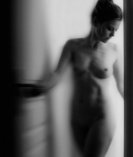 Entre Deux, photography by C&eacute;cile D.. CANON 1000D. In People, Nude