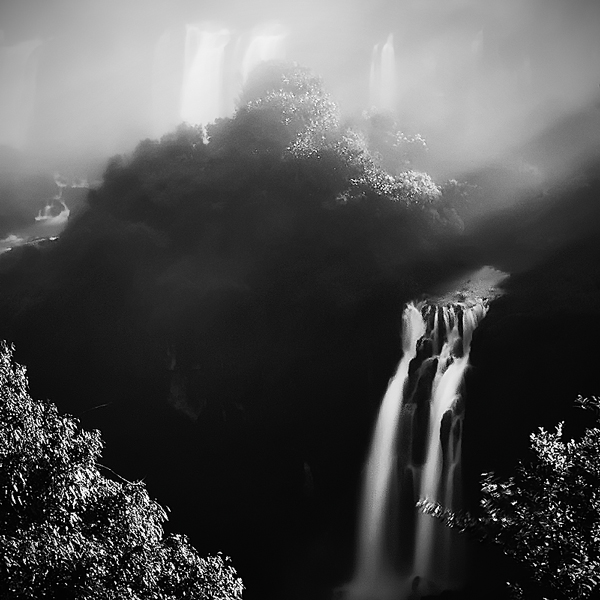 Luz en Iguazu, photography by Israel Martos Jurado. Pentax k20d, Pentax 16-45, Hoya NDX 400. long exposure. In Nature, Scenery, Countryside