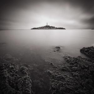 The Island That Does Not Exist by Kristian Macinić