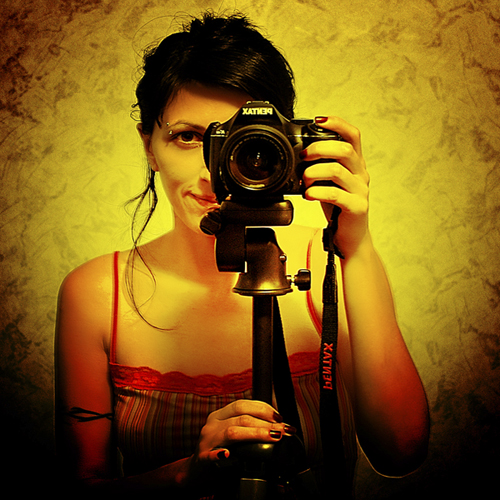 Mirroir, photography by Fran&ccedil;oise Rachez. ehhhh oui, inspir&eacute;e par Am&eacute;lie ;). Reflex Pentax. Vintage. In People, Portrait