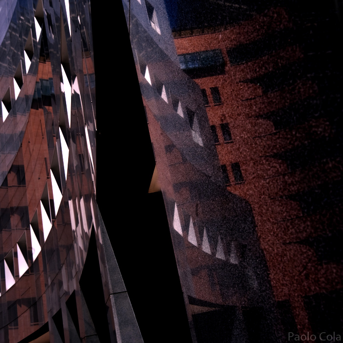 Reflection, photography by Paolo Cola. nikon D1X. In Construction, Element, Detail