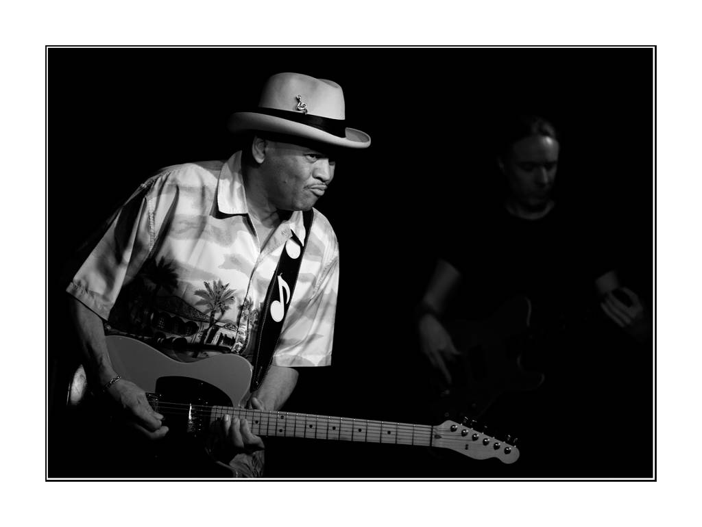 Blues Again : Sherman Robertson -3, photography by Uwe Hennings. http://www.bilder-ohne-worte.de/. In Event, Music, Musician