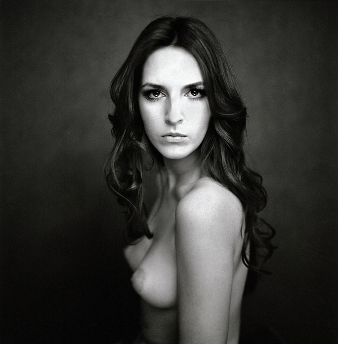Rolleiflex SL 66. Analog. In People, Portrait, Female. A, photography by Gregor L.. Image #390437