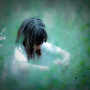 Au Milieu Des Hautes Herbes, photography by Yves Ta&iuml;eb. Nikon d300. In People, Infant, children, Girl