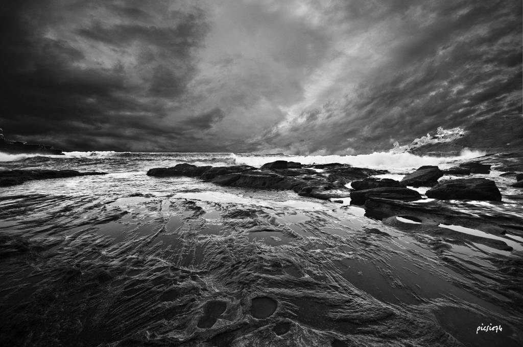 Inferno Ii, photography by Silvia Picello. south of Coogee beach NSW Australia. In Nature, Scenery, Waterscape