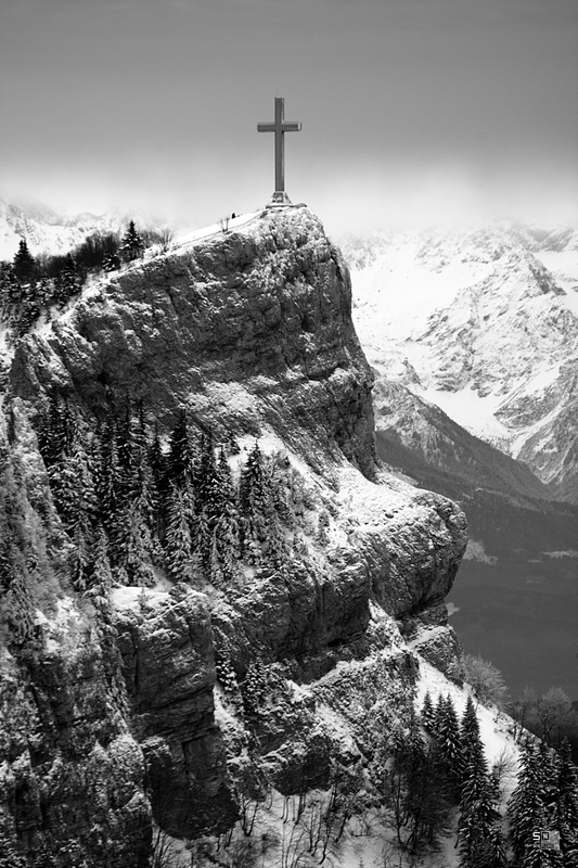 Croix Du Nivolet, photography by St&eacute;phane Dendievel. La Croix du Nivolet sous la neige.
Chamb&eacute;ry, Savoie, France.. Pentax K20D. In Nature, Scenery, Mountain