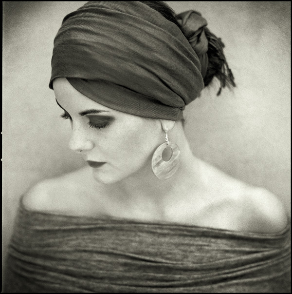 Untitled, photography by Monika Brand. taken in Taormina/Sicily 2009
Dear friends,
some good news these days.
This picture has got the 1st place at the "black&white spider awards" in the category fashion. I'm very, very happy about this honor:
http://www.thespiderawards.com/gala/winners.php?x=a&cid=90
. Hasselblad 503 cw, 150mm lens. analog bw film. In People, Portrait, Female