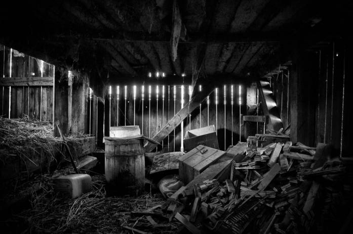Old Barn, photography by Sebastian Bastex. Nikon