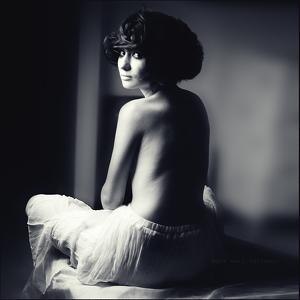 Nu Portrait by Paluksht Mark