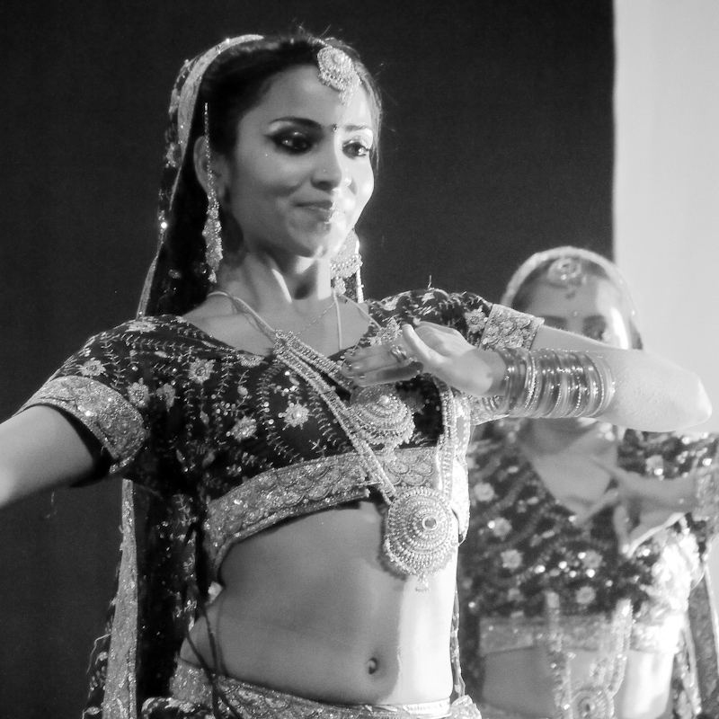 Olympus EP3 + 3.5 - 14/150 mm. Dans Ev&eacute;nement, Danse. Bollywood Legends, photographie de R&eacute;mi Bridot. Image #387615