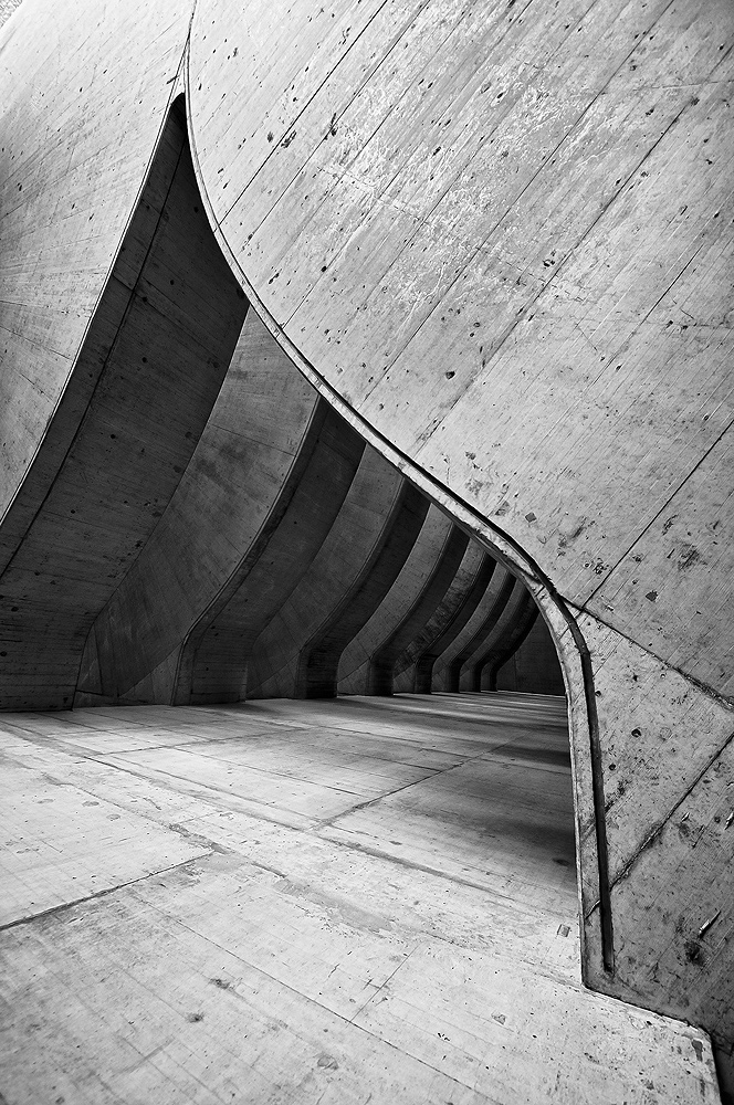 Canon EOS 350D. In Construction, Edifice, Structure. Ogee, photography by Piotr Margiel. Image #388006