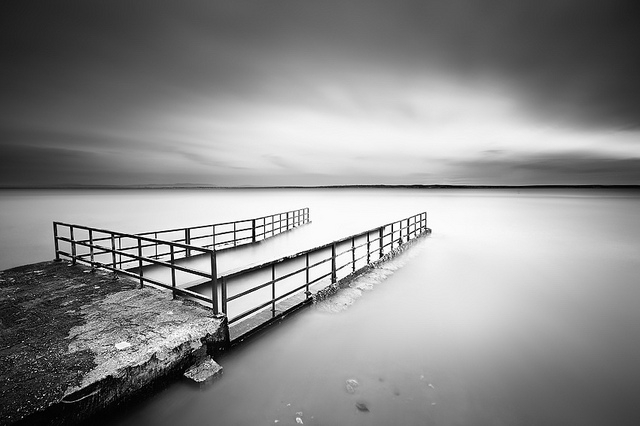 Banks Of My River II, photography by Carlos Resende. I have numerous records in the banks of the River Tejo, whether as a matter of proximity to my residence, either by the various sights that are bathed by him.

Long exposure made near Pra&ccedil;a do Comercio, once again, in the margins of this river that I love.. Nikon D300 + Sigma 10-20 @ 10 mm + Lee BigStopper + Lee GND 0.9 HE. Long Exposure - ISO 250 - f/11- 185.4 s. In Construction, Edifice, Structure